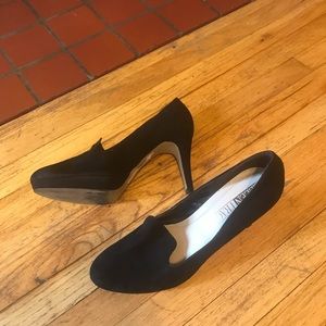 Ellen Tracy leather heels size 10